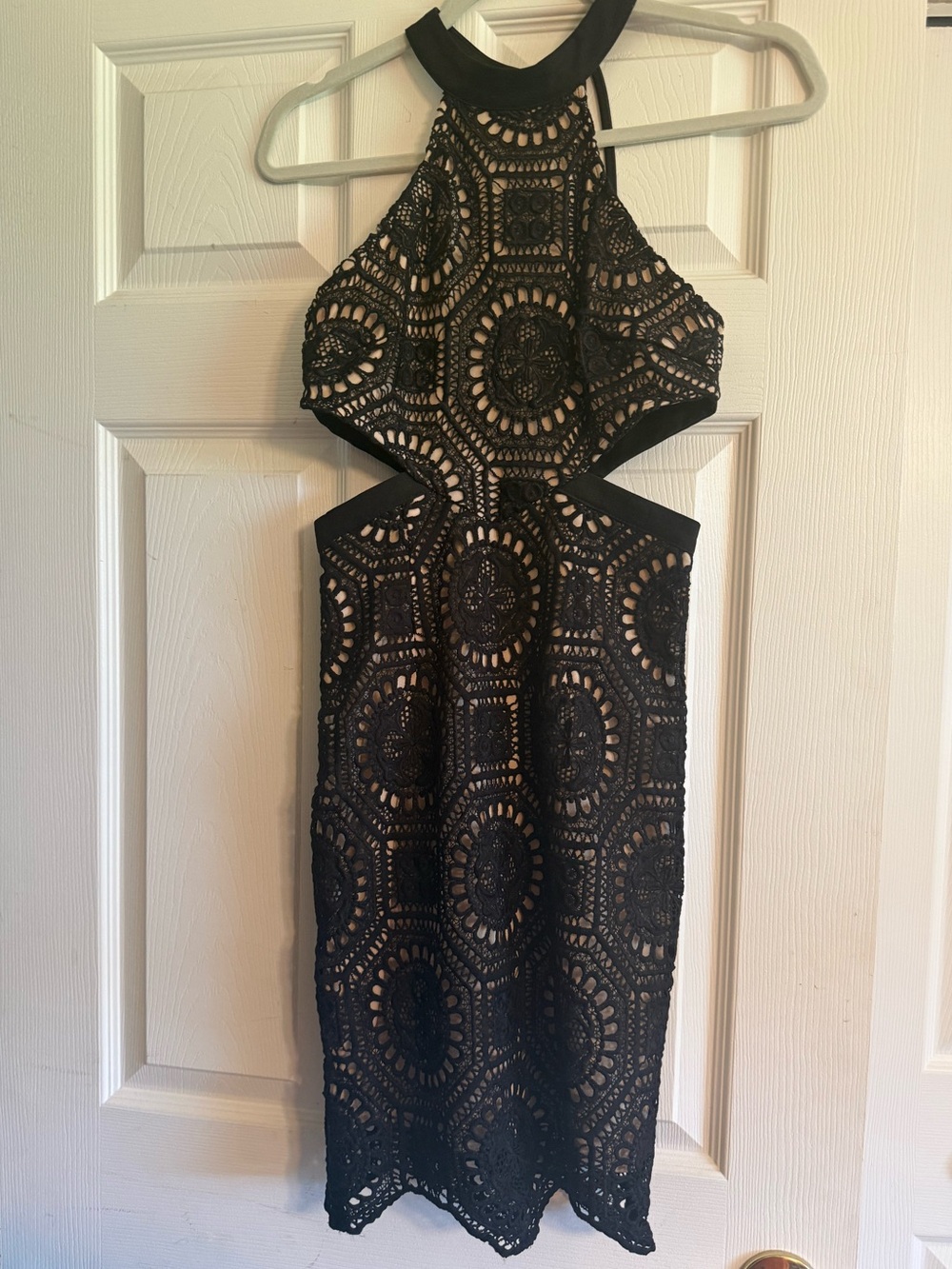 L’atiste  Crochet Halter Cutout Dress  Women's Evening Dress size small